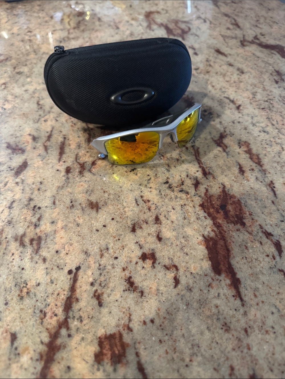 Oakley Men's Silver Frame Sunglasses with Yellow Mirrored Lenses and Black Case